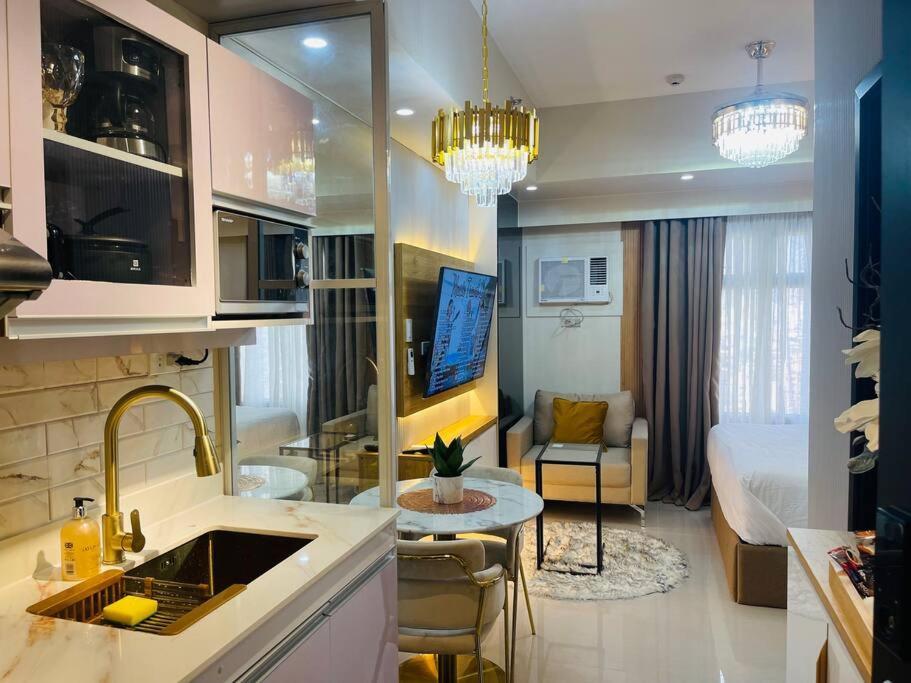 Marias Suite Near Manila Bay Free Use Of Pool Exterior foto